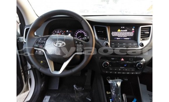 Buy Import Hyundai Tucson White Car in Import - Dubai in Attapeu Province Buy Import Hyundai Tucson White Car in Import - Dubai in Attapeu Province