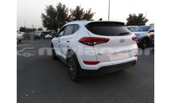 Buy Import Hyundai Tucson White Car in Import - Dubai in Attapeu Province Buy Import Hyundai Tucson White Car in Import - Dubai in Attapeu Province