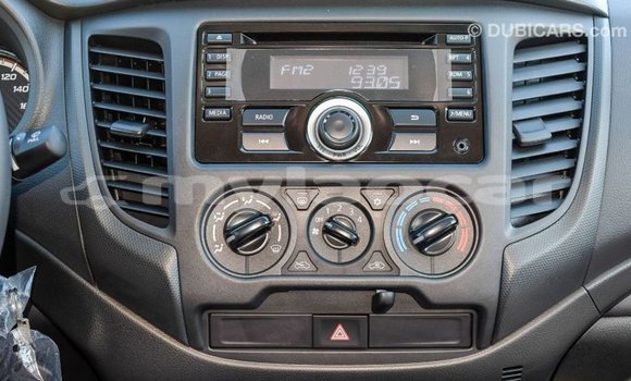 Buy Import Mitsubishi L200 White Car in Import - Dubai in Attapeu Province Buy Import Mitsubishi L200 White Car in Import - Dubai in Attapeu Province