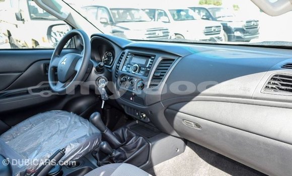 Buy Import Mitsubishi L200 White Car in Import - Dubai in Attapeu Province Buy Import Mitsubishi L200 White Car in Import - Dubai in Attapeu Province
