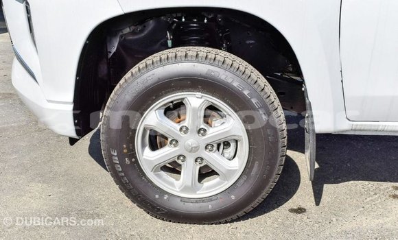 Buy Import Mitsubishi L200 White Car in Import - Dubai in Attapeu Province Buy Import Mitsubishi L200 White Car in Import - Dubai in Attapeu Province
