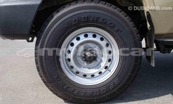 Buy Import Toyota Land Cruiser Beige Car in Import - Dubai in Attapeu Province Buy Import Toyota Land Cruiser Beige Car in Import - Dubai in Attapeu Province