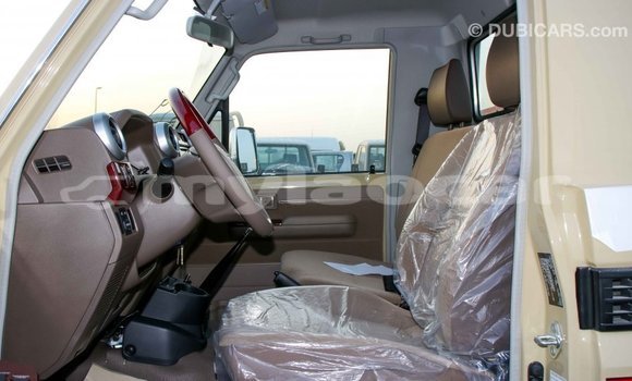 Buy Import Toyota Land Cruiser Beige Car in Import - Dubai in Attapeu Province Buy Import Toyota Land Cruiser Beige Car in Import - Dubai in Attapeu Province