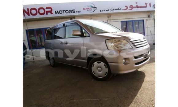 Buy Import Toyota Voxy Other Car in Import - Dubai in Attapeu Province Buy Import Toyota Voxy Other Car in Import - Dubai in Attapeu Province