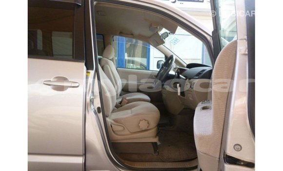 Buy Import Toyota Voxy Other Car in Import - Dubai in Attapeu Province Buy Import Toyota Voxy Other Car in Import - Dubai in Attapeu Province