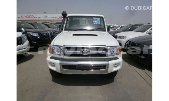 Buy Import Toyota Land Cruiser White Car in Import - Dubai in Attapeu Province Buy Import Toyota Land Cruiser White Car in Import - Dubai in Attapeu Province