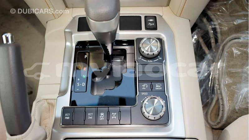 Big with watermark toyota land cruiser attapeu province import dubai 2663