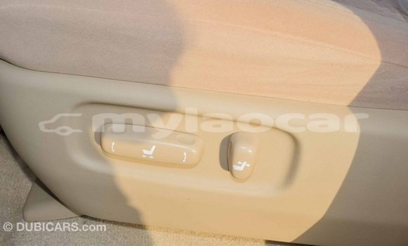 Buy Import Toyota Land Cruiser White Car in Import - Dubai in Attapeu Province Buy Import Toyota Land Cruiser White Car in Import - Dubai in Attapeu Province