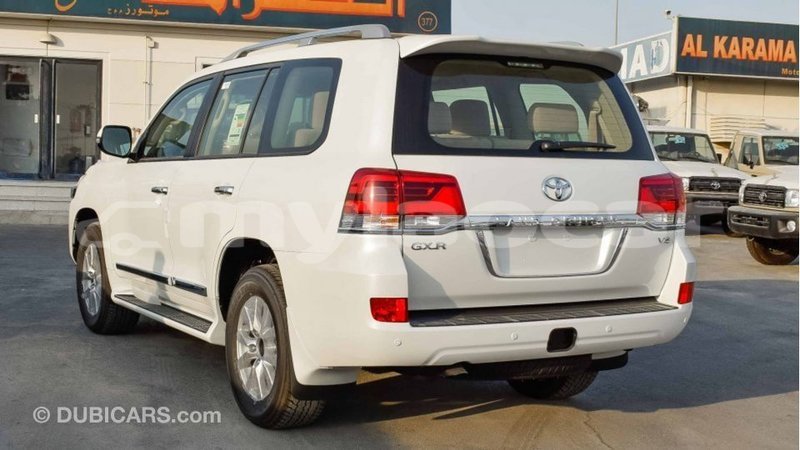 Big with watermark toyota land cruiser attapeu province import dubai 2663