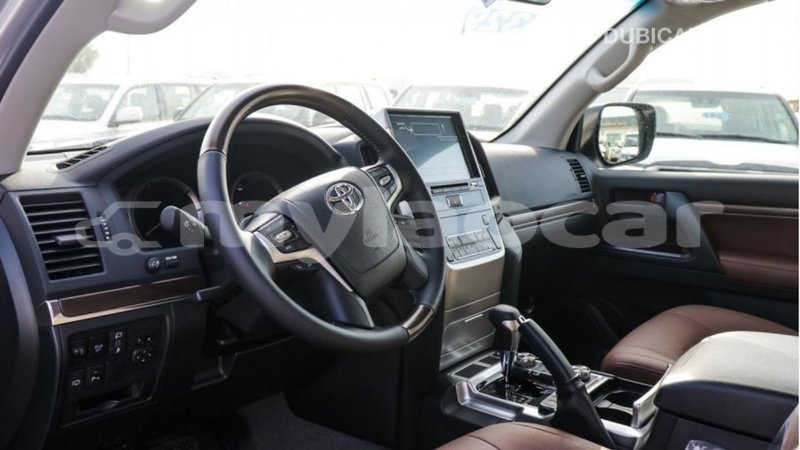 Big with watermark toyota land cruiser attapeu province import dubai 2665