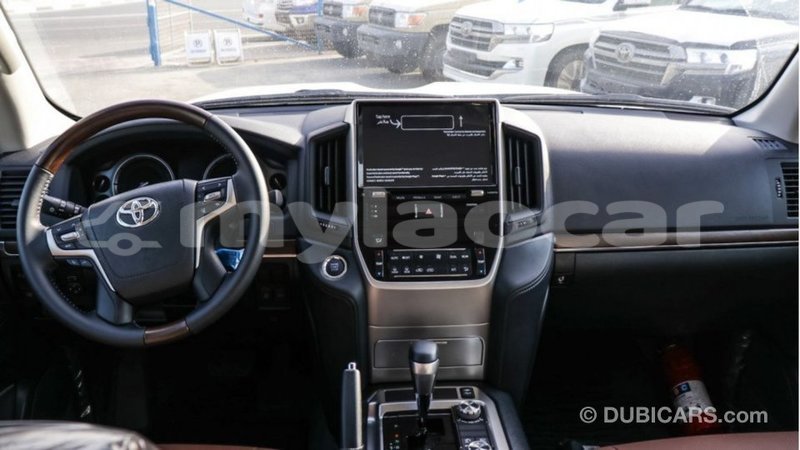 Big with watermark toyota land cruiser attapeu province import dubai 2665
