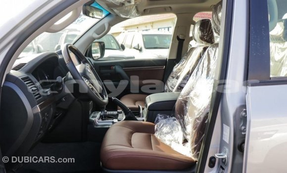 Buy Import Toyota Land Cruiser Other Car in Import - Dubai in Attapeu Province Buy Import Toyota Land Cruiser Other Car in Import - Dubai in Attapeu Province