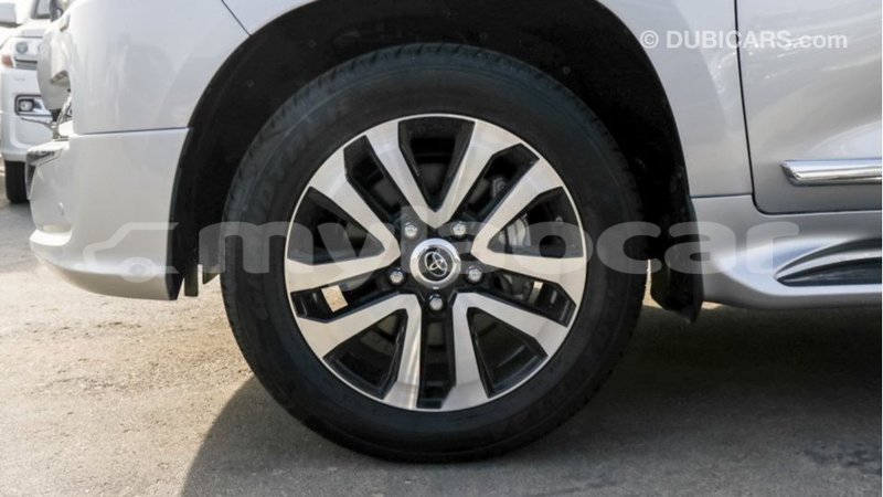 Big with watermark toyota land cruiser attapeu province import dubai 2665