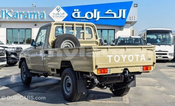 Buy Import Toyota Land Cruiser Beige Car in Import - Dubai in Attapeu Province Buy Import Toyota Land Cruiser Beige Car in Import - Dubai in Attapeu Province
