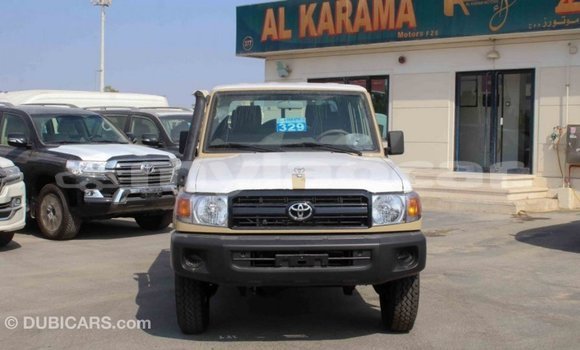 Buy Import Toyota Land Cruiser Beige Car in Import - Dubai in Attapeu Province Buy Import Toyota Land Cruiser Beige Car in Import - Dubai in Attapeu Province