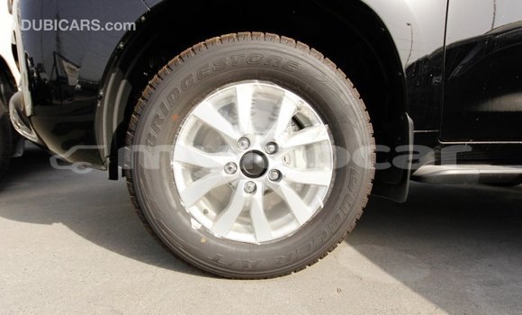 Acheter Import Voiture Toyota Land Cruiser Noir à Import - Dubai, Attapeu Province Acheter Import Voiture Toyota Land Cruiser Noir à Import - Dubai, Attapeu Province