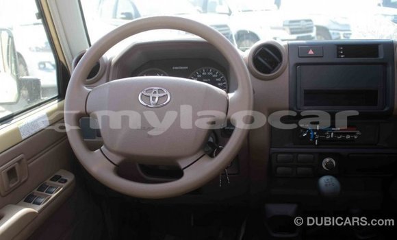 Buy Import Toyota Land Cruiser Beige Car in Import - Dubai in Attapeu Province Buy Import Toyota Land Cruiser Beige Car in Import - Dubai in Attapeu Province