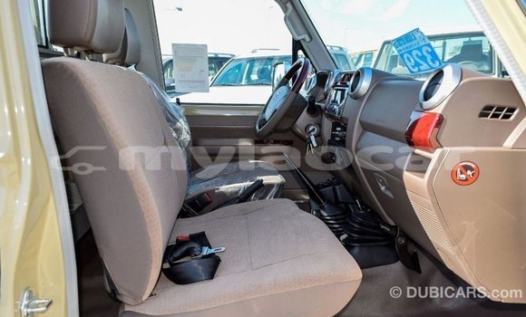 Buy Import Toyota Land Cruiser Beige Car in Import - Dubai in Attapeu Province Buy Import Toyota Land Cruiser Beige Car in Import - Dubai in Attapeu Province
