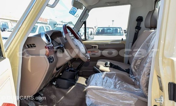 Buy Import Toyota Land Cruiser Beige Car in Import - Dubai in Attapeu Province Buy Import Toyota Land Cruiser Beige Car in Import - Dubai in Attapeu Province