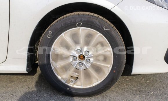 Buy Import Toyota Corolla White Car in Import - Dubai in Attapeu Province Buy Import Toyota Corolla White Car in Import - Dubai in Attapeu Province