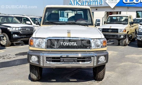 Buy Import Toyota Land Cruiser Beige Car in Import - Dubai in Attapeu Province Buy Import Toyota Land Cruiser Beige Car in Import - Dubai in Attapeu Province
