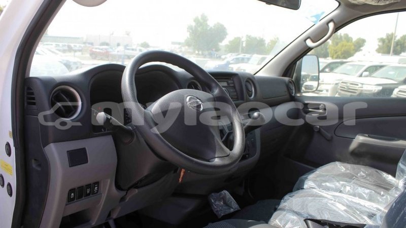 Big with watermark nissan urvan attapeu province import dubai 2679