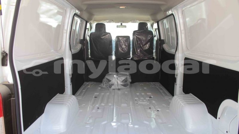 Big with watermark nissan urvan attapeu province import dubai 2679