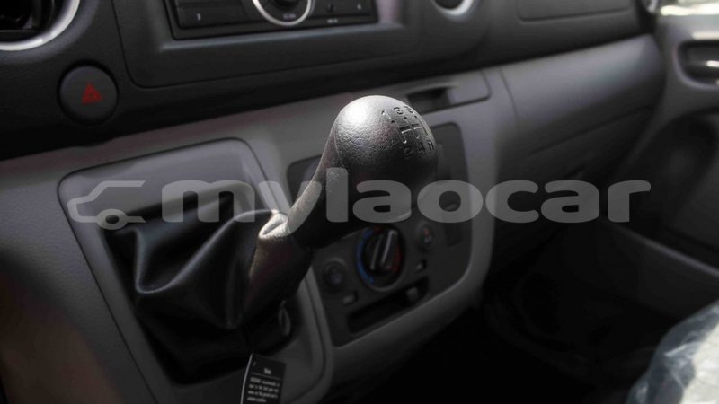 Big with watermark nissan urvan attapeu province import dubai 2679