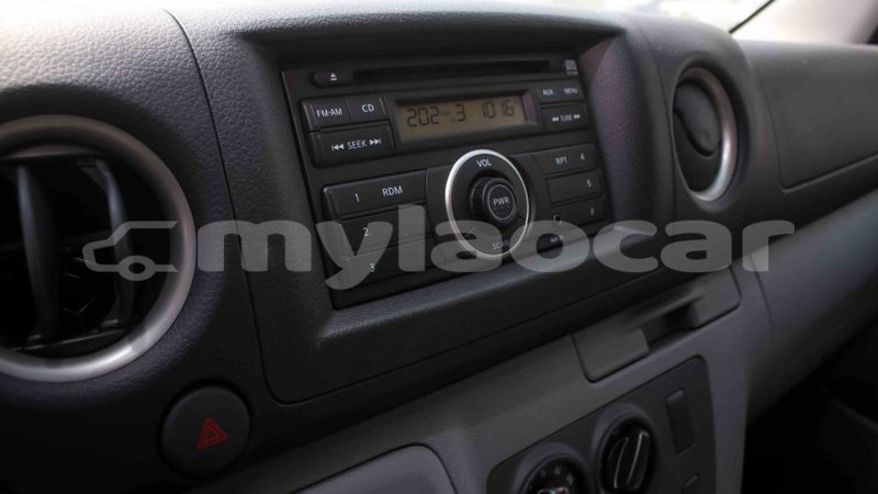 Big with watermark nissan urvan attapeu province import dubai 2679