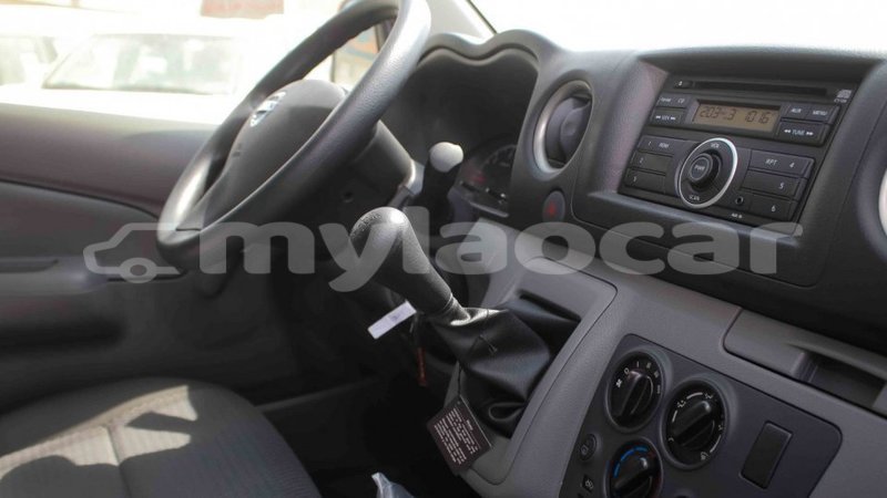 Big with watermark nissan urvan attapeu province import dubai 2679