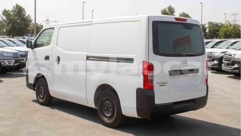 Big with watermark nissan urvan attapeu province import dubai 2679