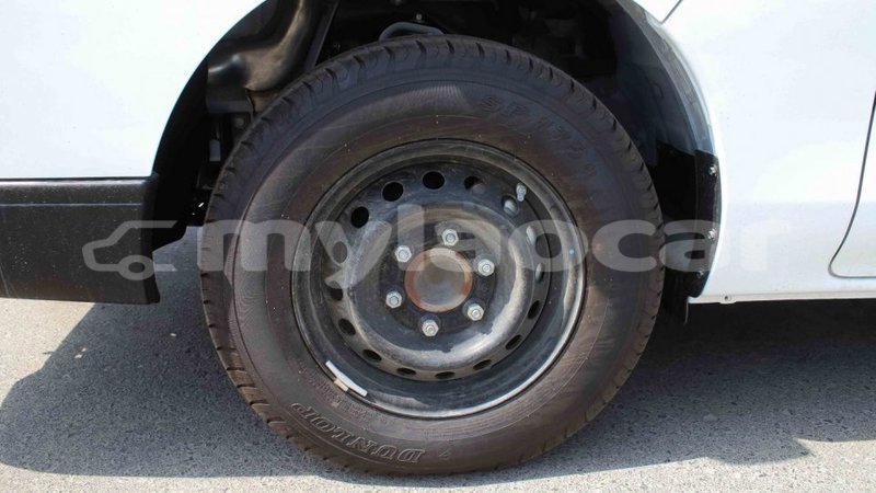 Big with watermark nissan urvan attapeu province import dubai 2679