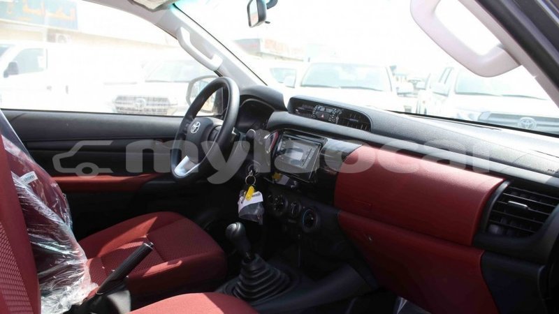 Big with watermark toyota hilux attapeu province import dubai 2680