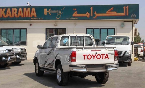 Buy Import Toyota Hilux White Car in Import - Dubai in Attapeu Province Buy Import Toyota Hilux White Car in Import - Dubai in Attapeu Province