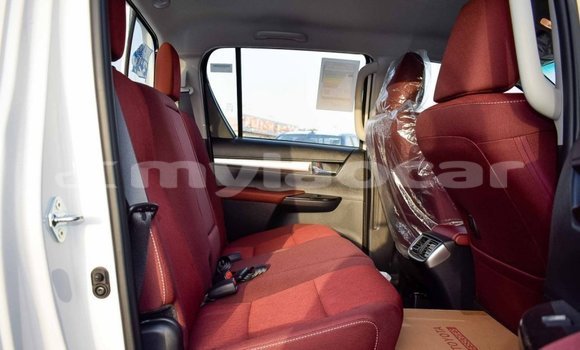 Buy Import Toyota Hilux White Car in Import - Dubai in Attapeu Province Buy Import Toyota Hilux White Car in Import - Dubai in Attapeu Province