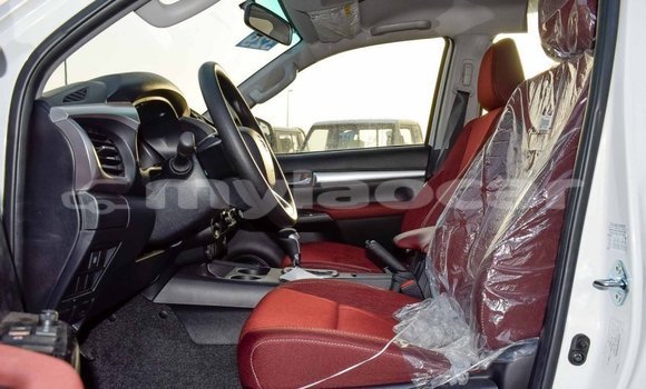 Buy Import Toyota Hilux White Car in Import - Dubai in Attapeu Province Buy Import Toyota Hilux White Car in Import - Dubai in Attapeu Province