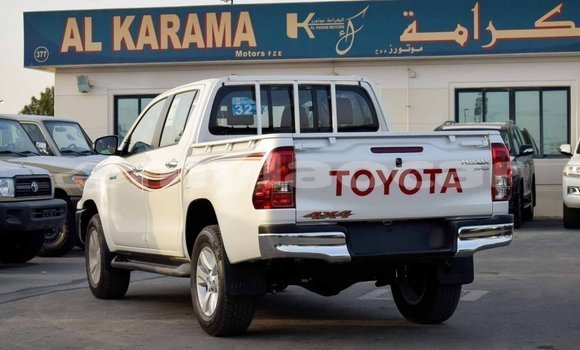 Buy Import Toyota Hilux White Car in Import - Dubai in Attapeu Province Buy Import Toyota Hilux White Car in Import - Dubai in Attapeu Province