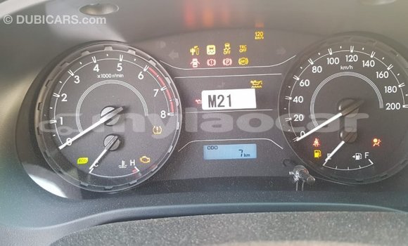 Buy Import Toyota Hilux White Car in Import - Dubai in Attapeu Province Buy Import Toyota Hilux White Car in Import - Dubai in Attapeu Province