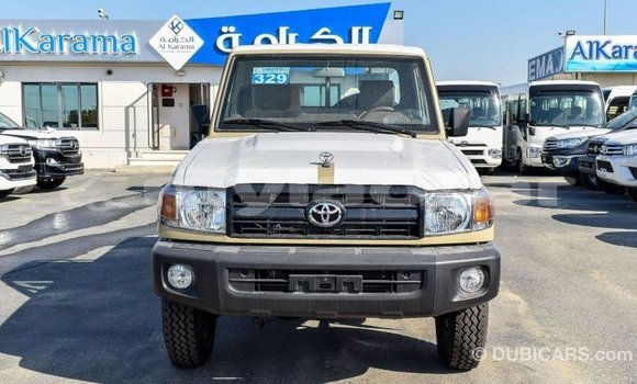 Buy Import Toyota Land Cruiser Beige Car in Import - Dubai in Attapeu Province Buy Import Toyota Land Cruiser Beige Car in Import - Dubai in Attapeu Province