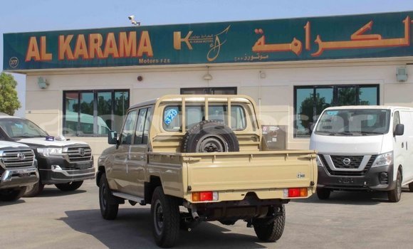 Buy Import Toyota Land Cruiser Beige Car in Import - Dubai in Attapeu Province Buy Import Toyota Land Cruiser Beige Car in Import - Dubai in Attapeu Province