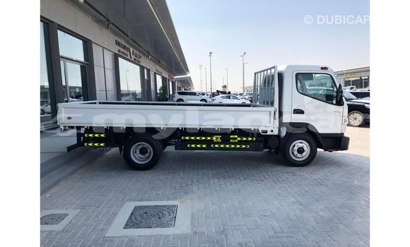 Buy Import Mitsubishi Carisma White Car in Import - Dubai in Attapeu Province Buy Import Mitsubishi Carisma White Car in Import - Dubai in Attapeu Province