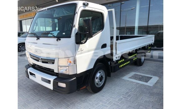Buy Import Mitsubishi Carisma White Car in Import - Dubai in Attapeu Province Buy Import Mitsubishi Carisma White Car in Import - Dubai in Attapeu Province