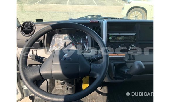 Buy Import Mitsubishi Carisma White Car in Import - Dubai in Attapeu Province Buy Import Mitsubishi Carisma White Car in Import - Dubai in Attapeu Province