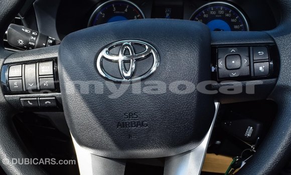 Buy Import Toyota Hilux Other Car in Import - Dubai in Attapeu Province Buy Import Toyota Hilux Other Car in Import - Dubai in Attapeu Province