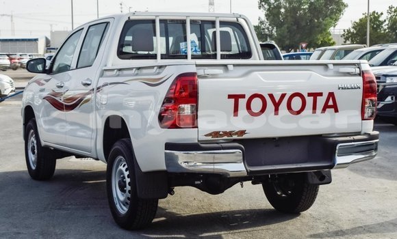 Buy Import Toyota Hilux White Car in Import - Dubai in Attapeu Province Buy Import Toyota Hilux White Car in Import - Dubai in Attapeu Province
