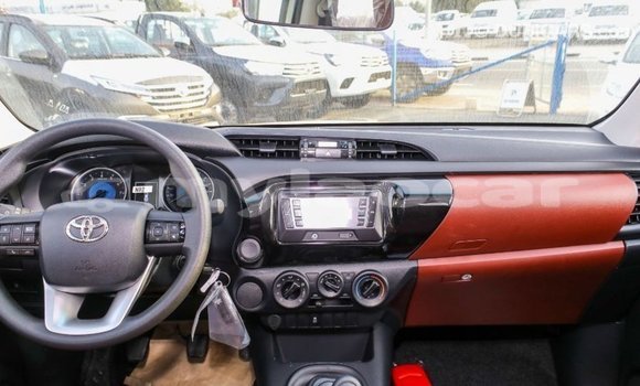 Buy Import Toyota Hilux White Car in Import - Dubai in Attapeu Province Buy Import Toyota Hilux White Car in Import - Dubai in Attapeu Province