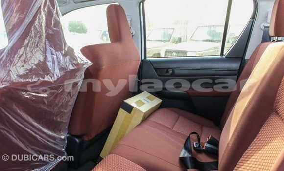 Buy Import Toyota Hilux White Car in Import - Dubai in Attapeu Province Buy Import Toyota Hilux White Car in Import - Dubai in Attapeu Province