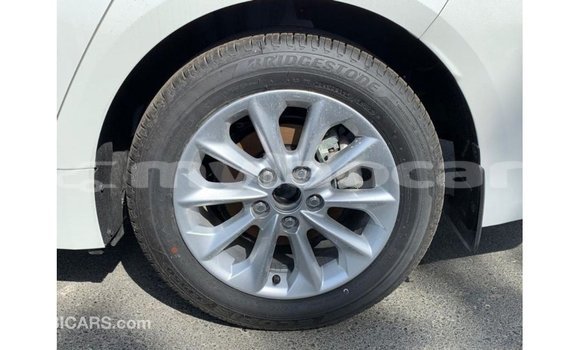 Buy Import Toyota Corolla White Car in Import - Dubai in Attapeu Province Buy Import Toyota Corolla White Car in Import - Dubai in Attapeu Province