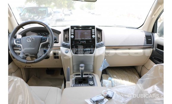Buy Import Toyota Land Cruiser White Car in Import - Dubai in Attapeu Province Buy Import Toyota Land Cruiser White Car in Import - Dubai in Attapeu Province