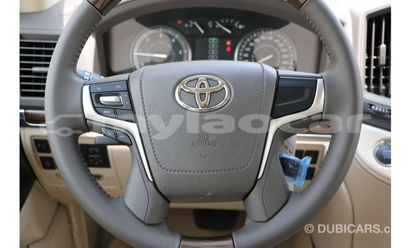 Buy Import Toyota Land Cruiser White Car in Import - Dubai in Attapeu Province Buy Import Toyota Land Cruiser White Car in Import - Dubai in Attapeu Province
